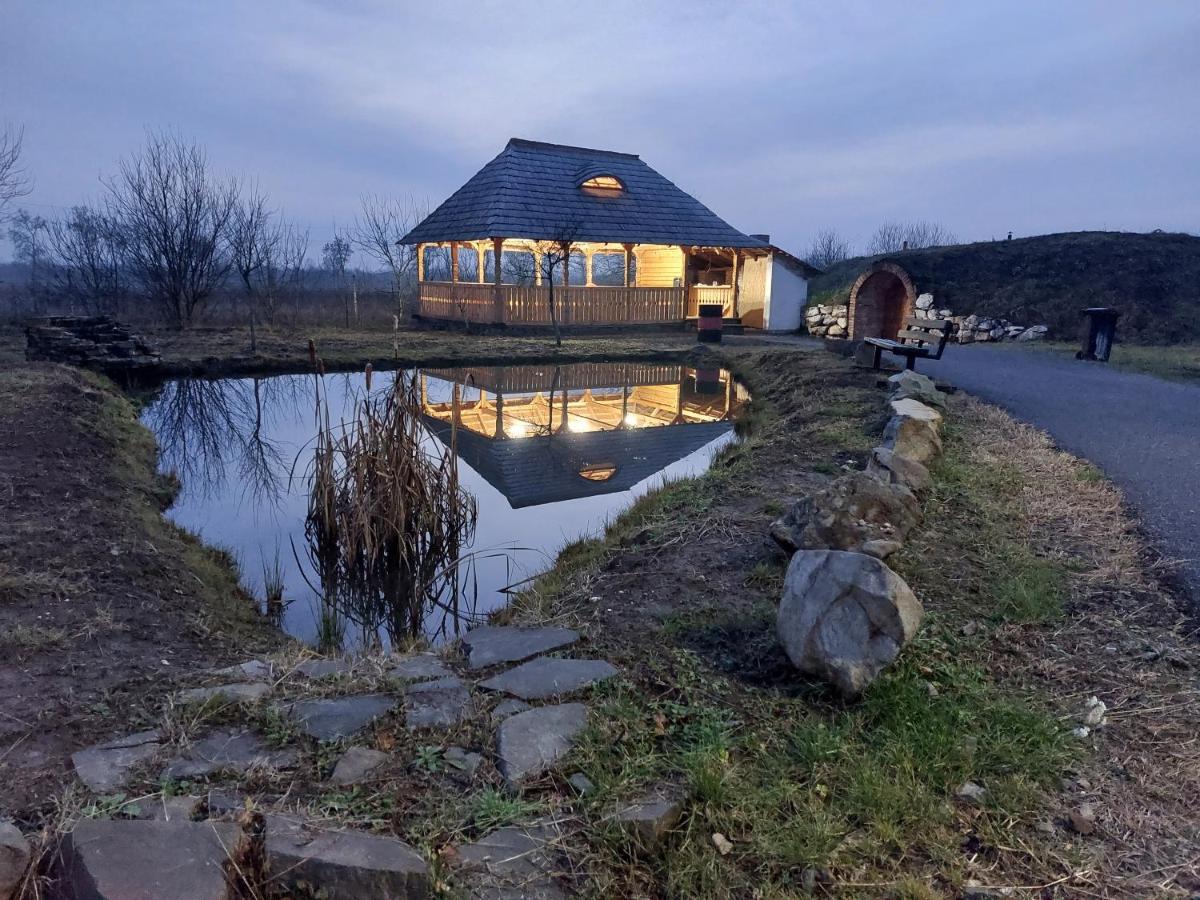 Green Garden Resort Cicirlau 外观 照片