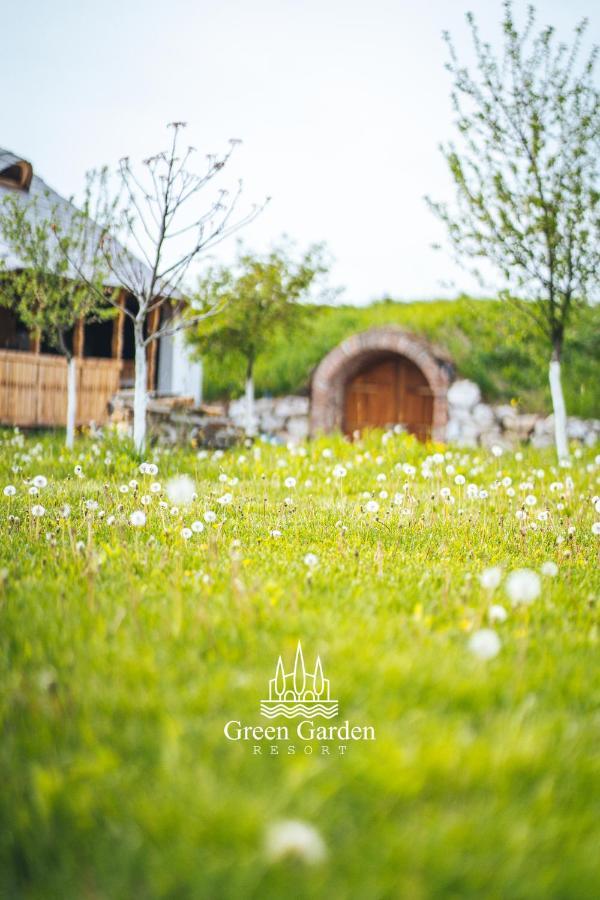 Green Garden Resort Cicirlau 外观 照片