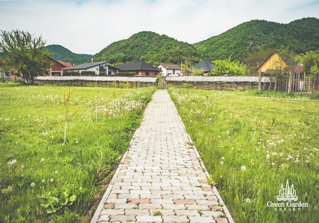 Green Garden Resort Cicirlau 外观 照片